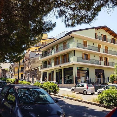 Rocca Degli Etnei Bed & Breakfast Paterno  Exterior foto