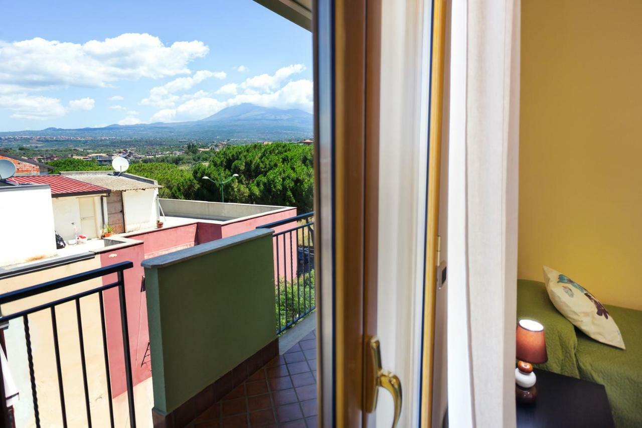 Rocca Degli Etnei Bed & Breakfast Paterno  Exterior foto