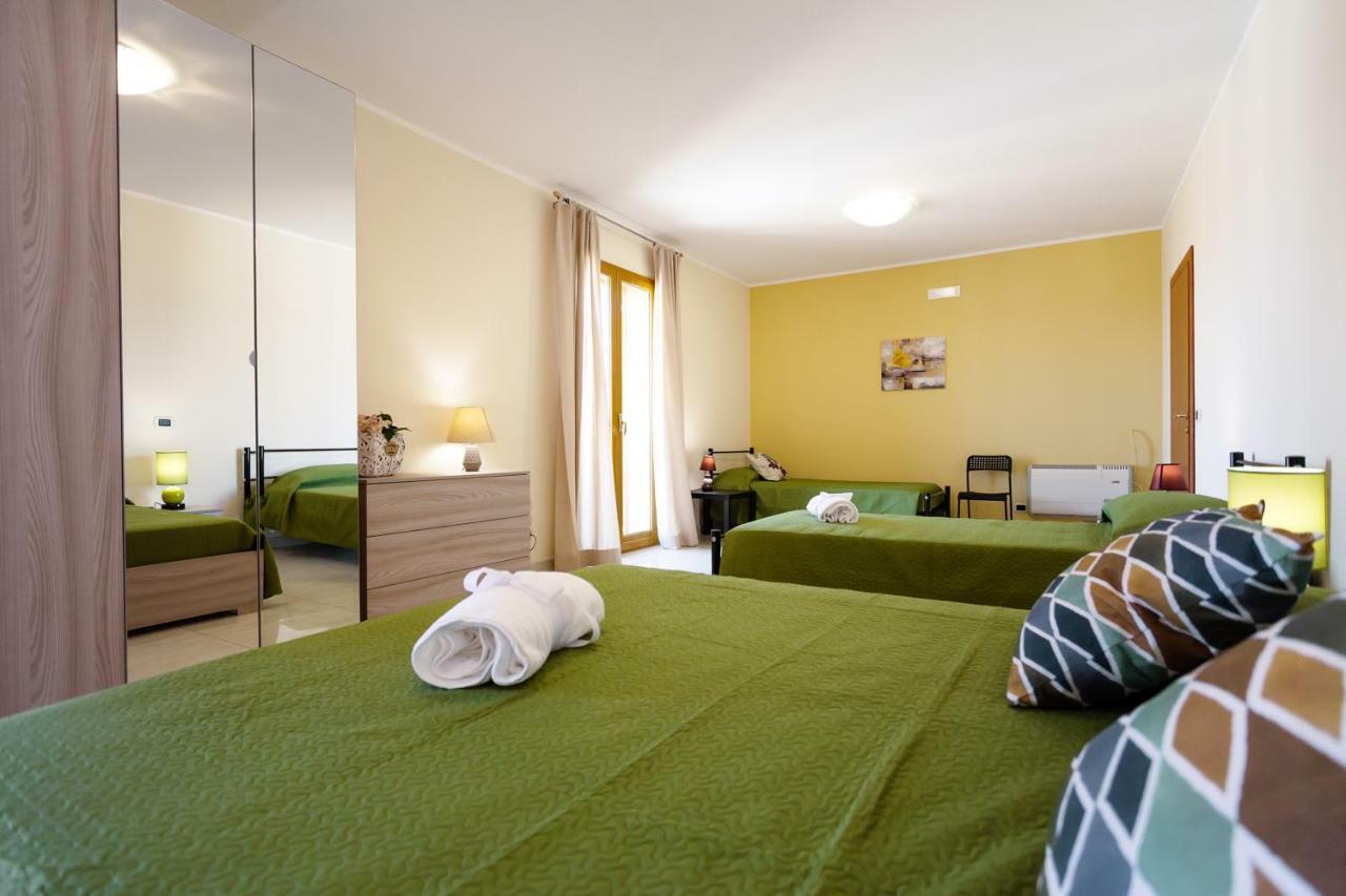 Rocca Degli Etnei Bed & Breakfast Paterno  Exterior foto
