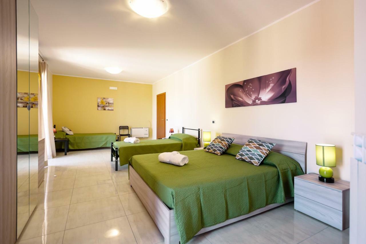 Rocca Degli Etnei Bed & Breakfast Paterno  Exterior foto